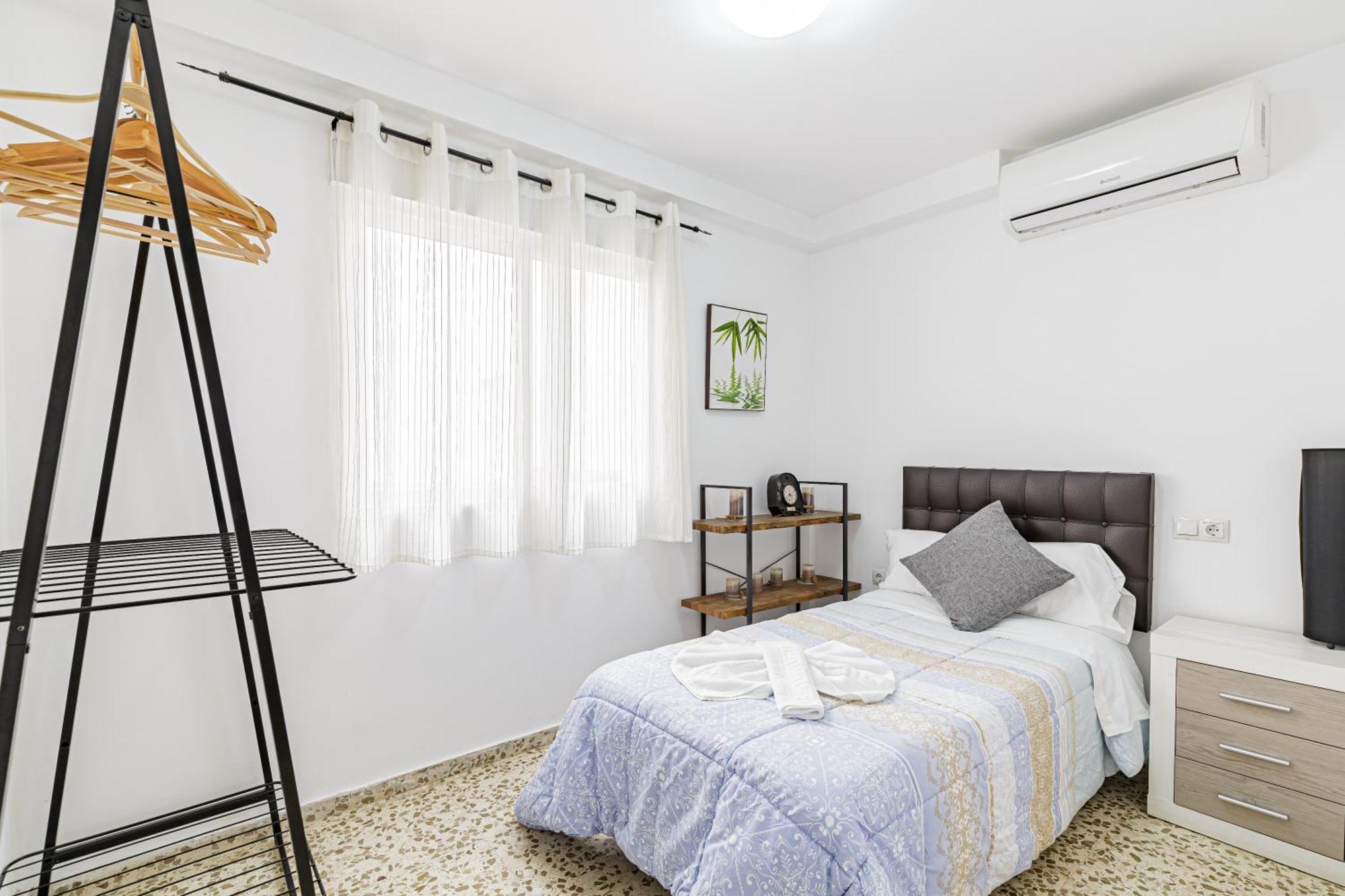 Piso Amplio Cerca Del Centro De Malaga Capital Apartment Exterior photo