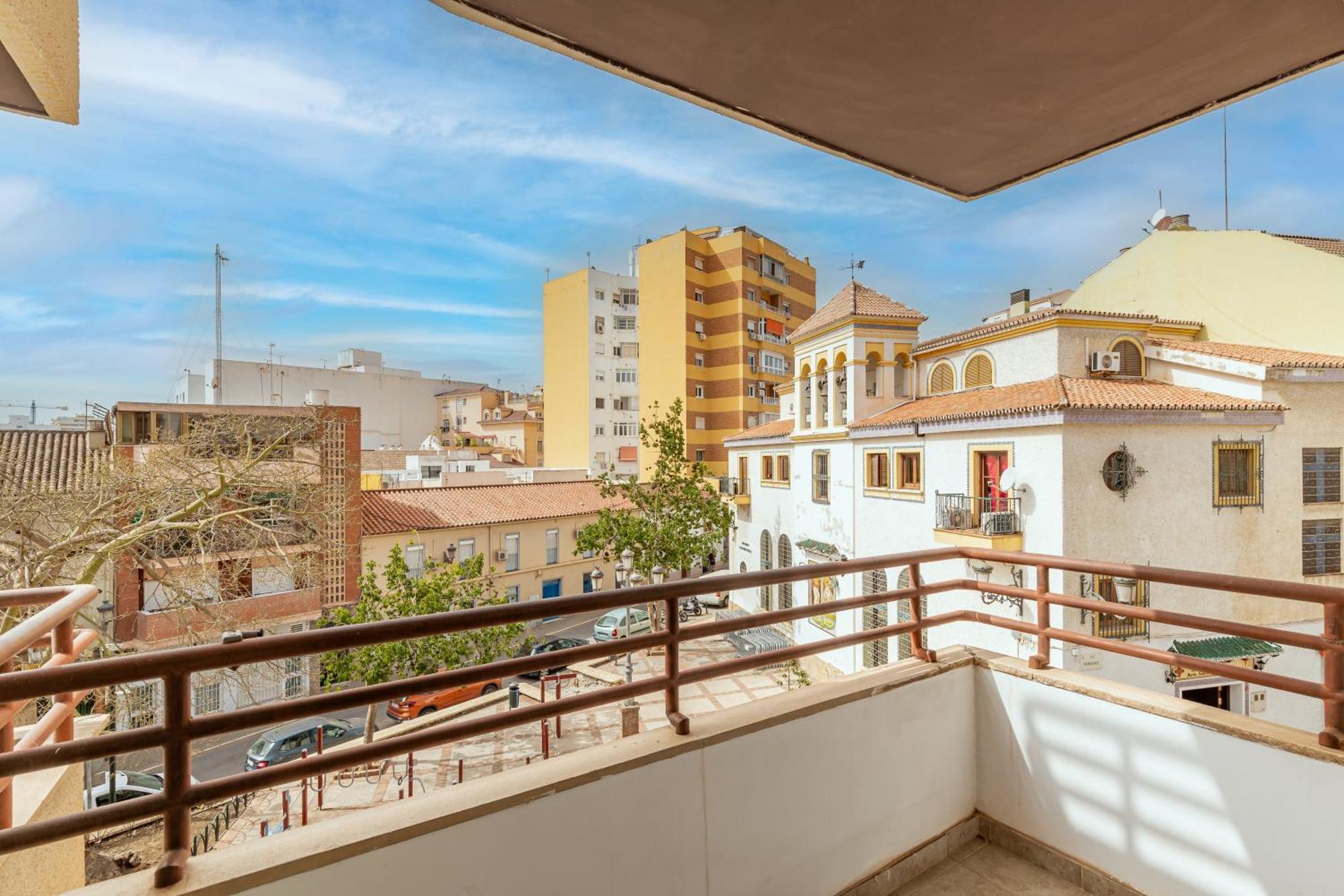 Piso Amplio Cerca Del Centro De Malaga Capital Apartment Exterior photo